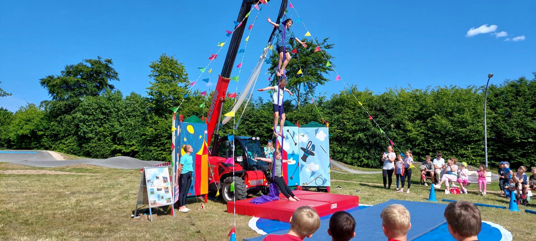 Zirkusdorf Drosselhof e.V. Gross Stiftung